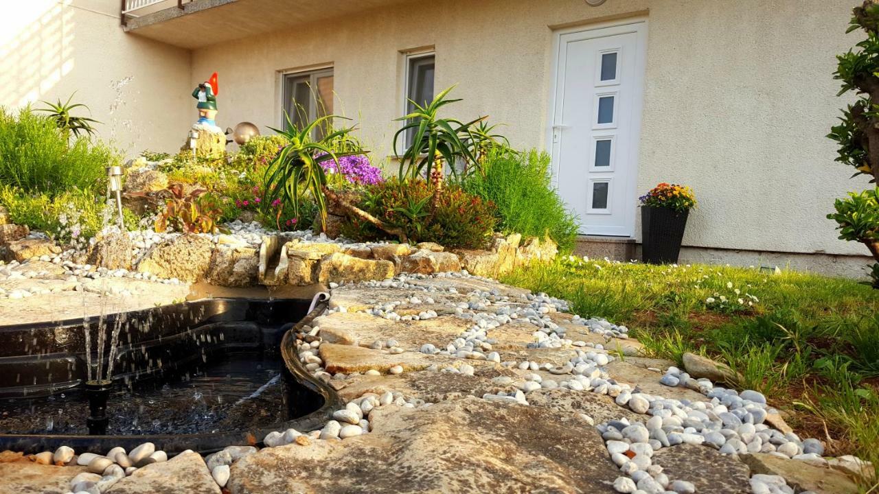 Apartment Tara 普拉 外观 照片